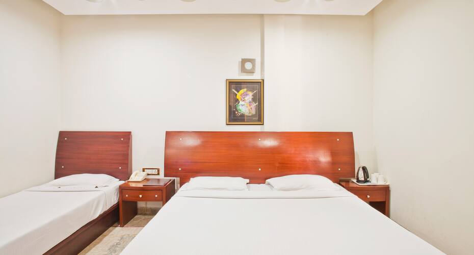 Hotel Suncity Inn, New Delhi 4